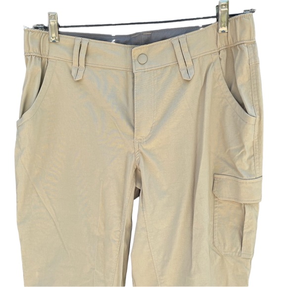 Duluth Trading Company Dry on the Fly Bootcut Cargo Pants Capris size 8 31” - Picture 4 of 8